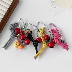かわいいガーリーチェリーキーホルダーバッグペンダントインカップルハンギングチェーン登山ロープペンダント絶妙なバッグペンダント