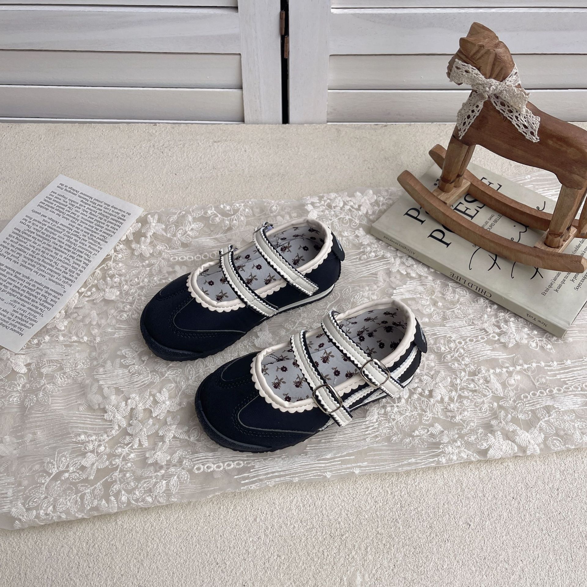 Zapatos de suela suave para niñas, primavera y verano 2026, nuevos zapatos de moda para niños, zapatos de cuero suaves, zapatos casuales transpirables image 3