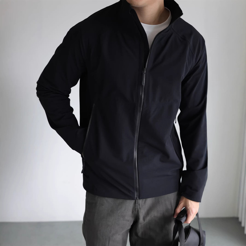 Pre-Sale Lightweight Zero-Restriction Laminated Stand-Collar Windproof and Water-Repellent Softshell Jacket for Men Pre-Sale Lightweight Zero-Restriction Laminated Stand-Collar Windproof and Water-Repellent Softshell Jacket for Men