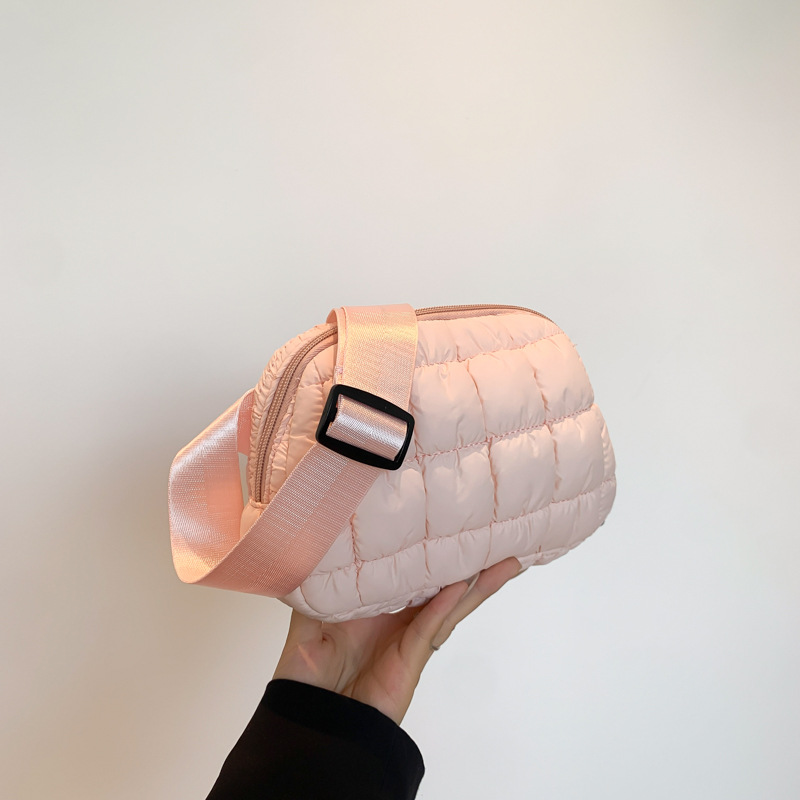 Bolsa de pecho casuales de cuadrillas suaves 2024 nueva moda versátil bolsa casuales simple ancha correa de hombro