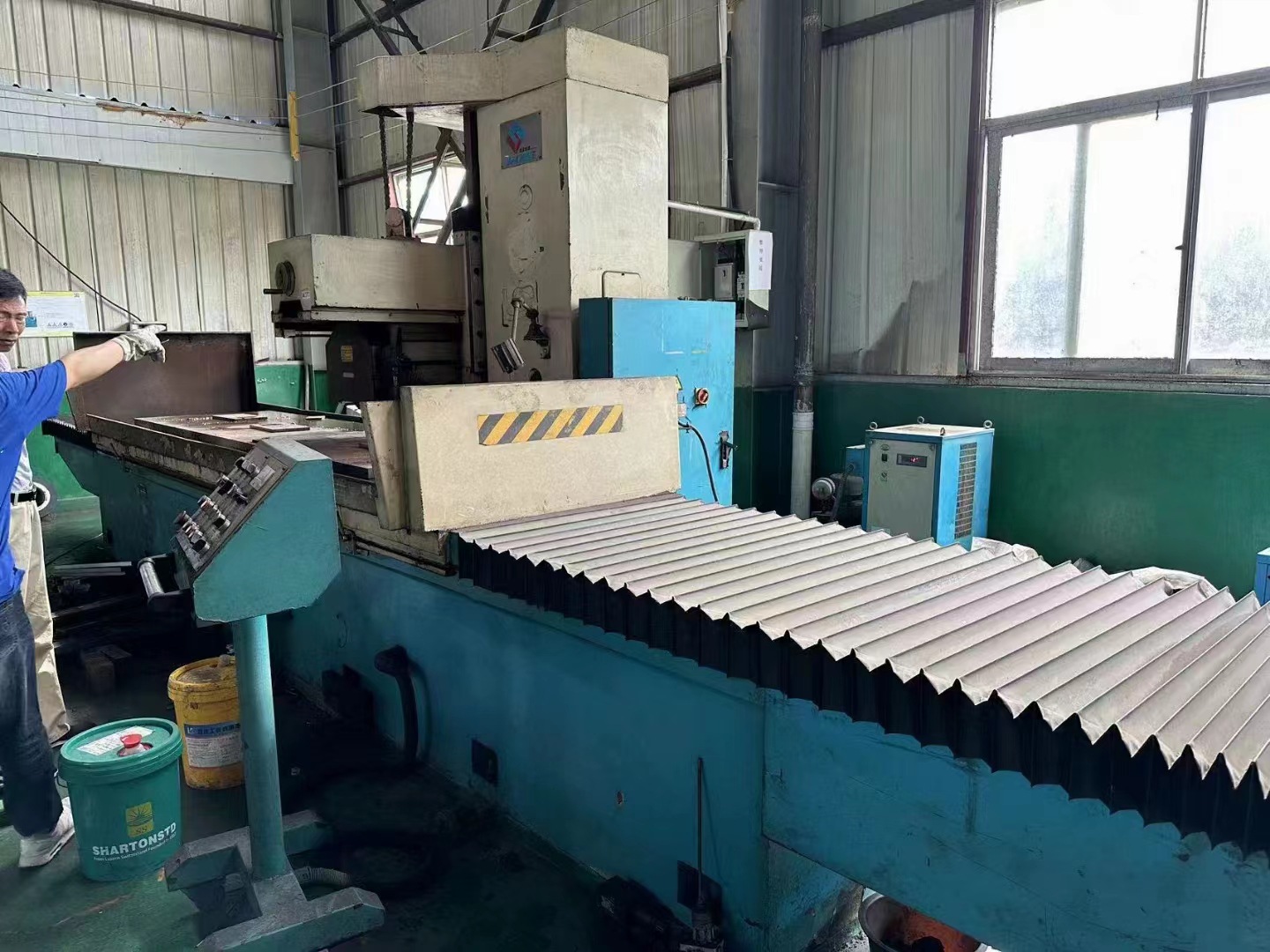 处理二手桂北M7180x30B卧轴矩台平面磨工作台面宽度800