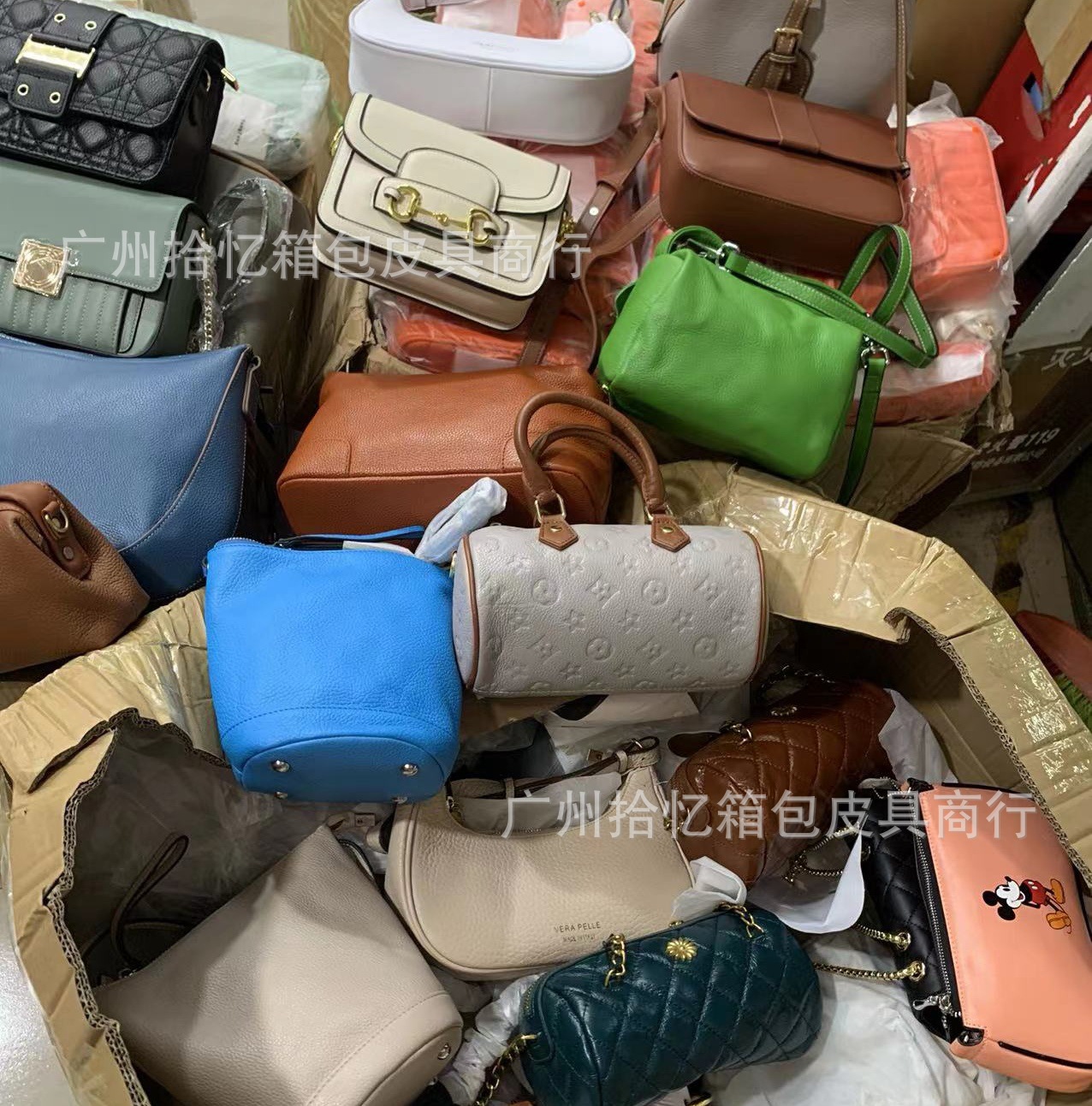 عبوات مخزون عالية الجودة من أجل التوزيع المباشر لحقائب الإمدادات الصادرة من منطقة غوانغتشو pic 11