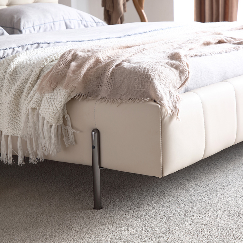 Cama de cuero genuino estilo crema cama doble minimalista moderno dormitorio principal cama de boda de 1,8 m diseñador tire hebilla cama de cuero cama suave
