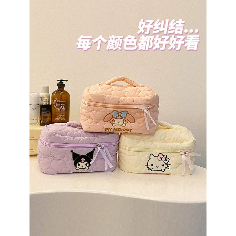 Косметичка Sanrio Kuromi мягкая большая с ручкой