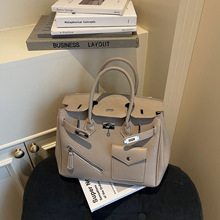 �߼���С������Ů2025�����¿�͹ņμ�б����r���������ذ�Ů��