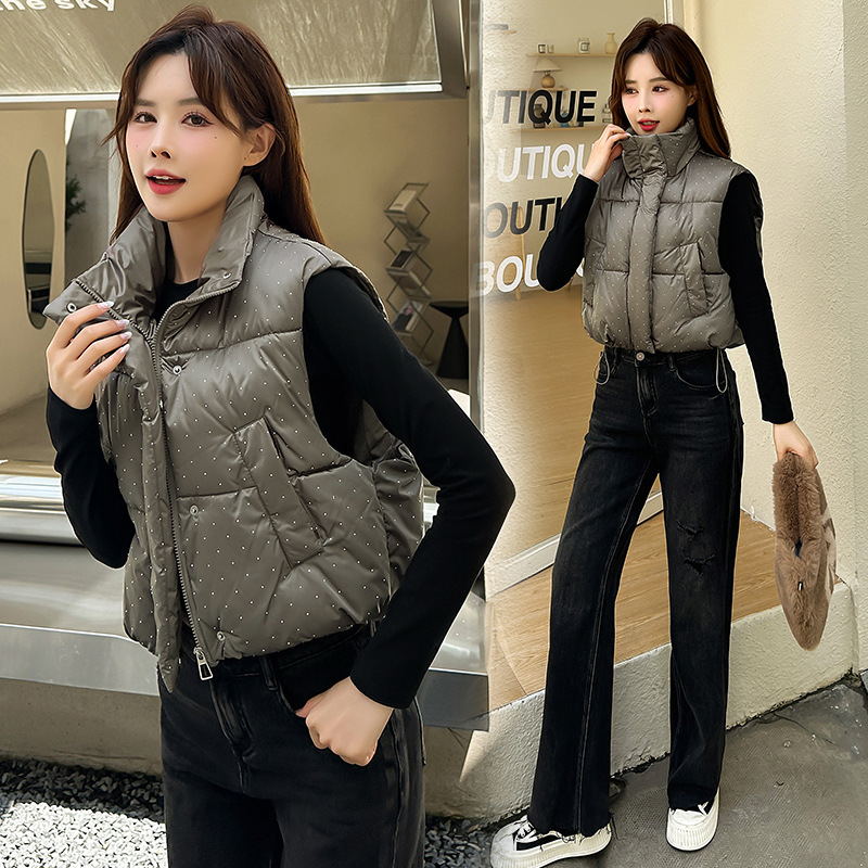 2024 viaje de invierno simple ocio brillante abrazadera de caballo de diamante estilo coreano cintura alta suelta sin mangas chaqueta de cuello corto