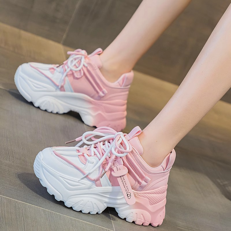 Zapatos de papá zapatos de mujer primavera 2025 nueva altura de suela gruesa super caliente deportivo blanco de verano red transpirable