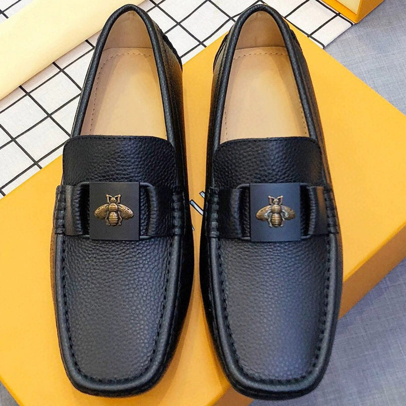 Мужские летние дышащие повседневные лоферы, европейские и американские универсальные туфли для вождения из натуральной кожи с маленькой пчелой, модные мужские туфли для вождения из натуральной кожи