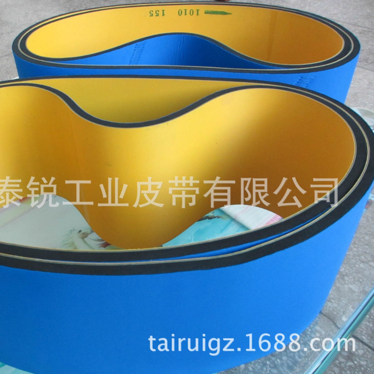 厂家供应蓝布海绵输送带 绿色PVC输送带加海绵加蓝布