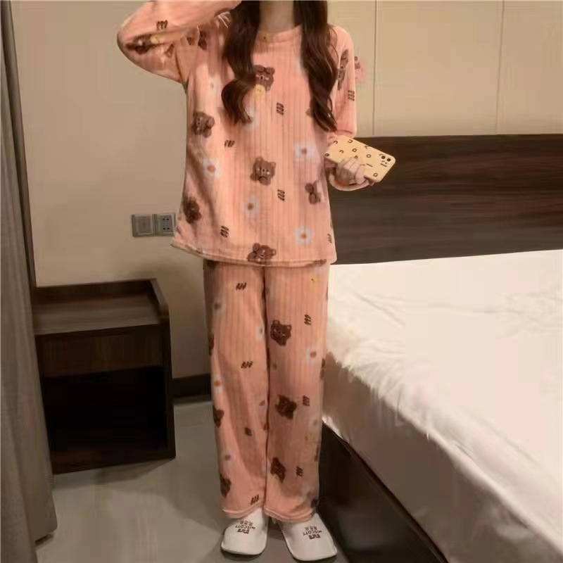 Crescent City Peach Little Fragrant Coral Velvet Pijama Mujer Invierno jacquard Shutton Velvet Espesar Butterfly Warm Set