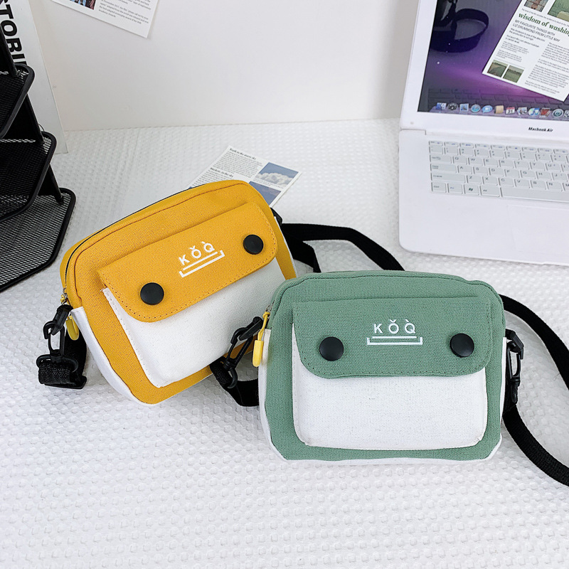 日系帆布小包包女斜挎2023新款可爱百搭手机包个性学生单肩小方包