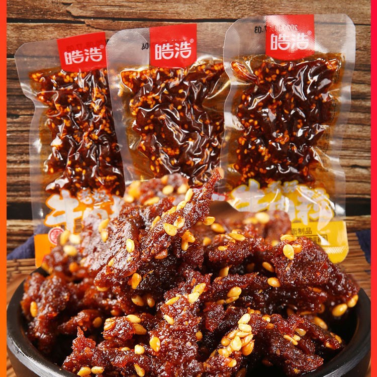 皓浩老妈牛肉辣条碳烤素牛肉粒麻辣香辣素食面筋浩皓儿时小吃零食