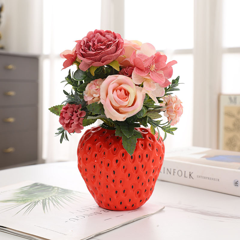 Cute Strawberry-Shaped Vase That Can Be Used for Flower Arrangements, Light Luxury Creative Home Desktop Decoration, Resin Storage
