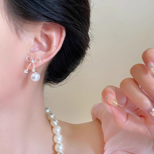 Simple Zircon bow earrings for women ins trendy Hong Kong style retro pearl earrings internet celebrity earrings