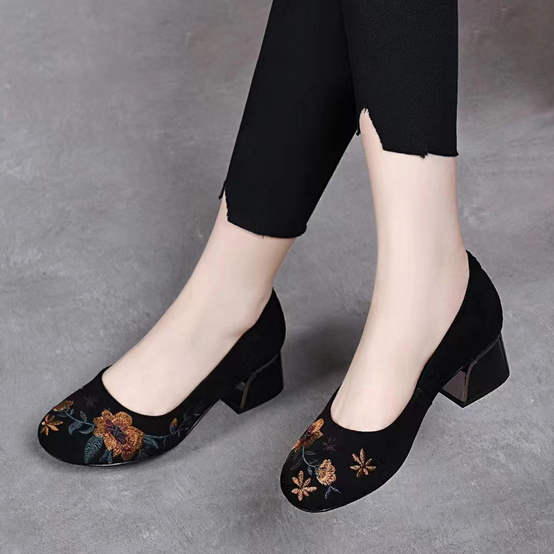 Giày búp bê nữ da thật đế mềm mũi tròn thêu hoa gót vuông 2,5 cm phong cách dân tộc — Màu đen gót 2,5 cm