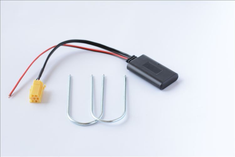 阿尔法菲ya特蓝旗亚ben驰SMRT451AUX线Buchse SteckerAUX蓝牙音频