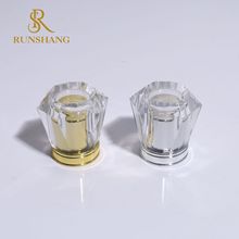 源头厂家15 口香水瓶亚克力盖通用塑料透明配套盖子内塑通用跨境