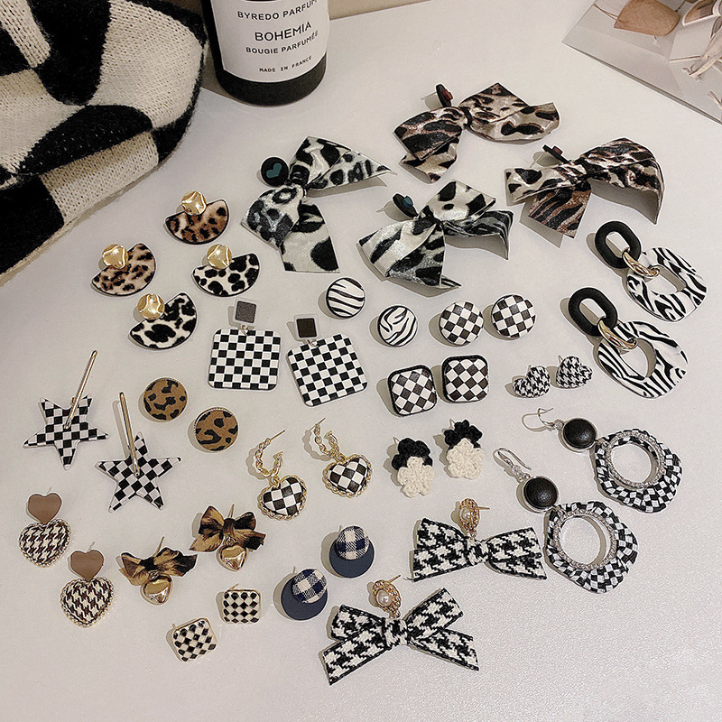 925 silver needle autumn and winter New plush earrings women's retro elegant high sense earrings trendy personalized earrings wholesale