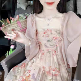 法式温柔甜美减龄抹胸碎花连衣裙子女夏天外穿防晒衫上衣两件套装
