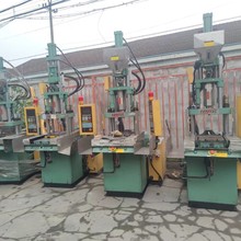 浙江宁波现货直供丰铁200单滑板一批塑胶成型立式注塑机