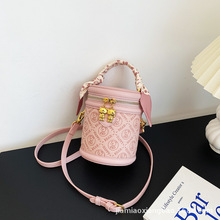 北包包水桶包包女包2025新款圆筒包小众设计手提包单肩斜挎小包