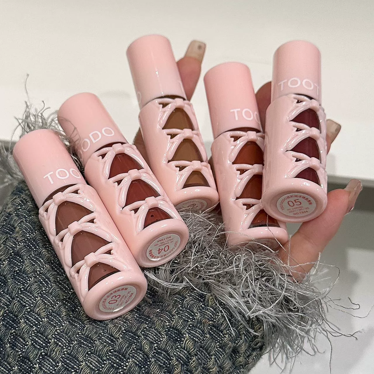 Toot Dodo Moisturizing lip gloss, mirror effect, long-term effect
