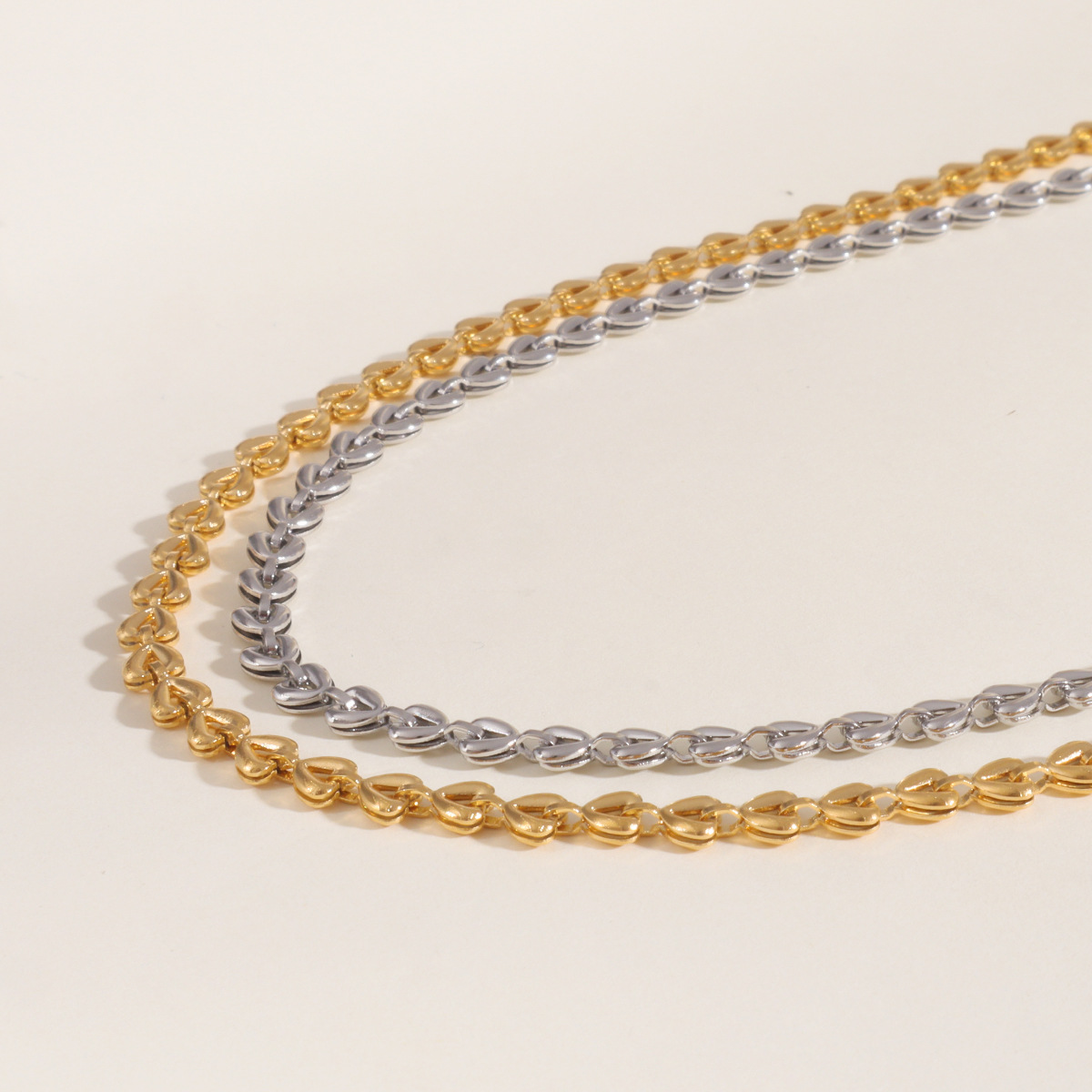 6g Weight Jewelry Set Classification 1 Piece Quantity Daily Occasion 304 Stainless Steel Material Heart Shape, Solid Color Pattern Women's Gender Chain Design Elegant Style Wholesale Jewelry Elegant Heart Shape Solid Color 304 Stainless Steel Chain Jewelry Set 3