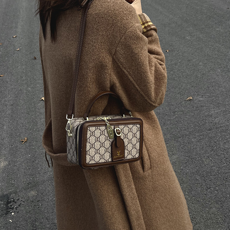 Box For Women 2025 New Printed Retro Handbag Versatile Shoulder Crossbody Small Square Bag Color Block_voghion.com