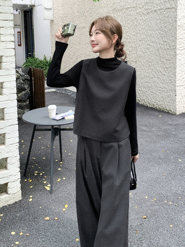 松弛感马甲T恤阔腿裤套装女2025秋装新款大方得体轻熟风三件套|undefined