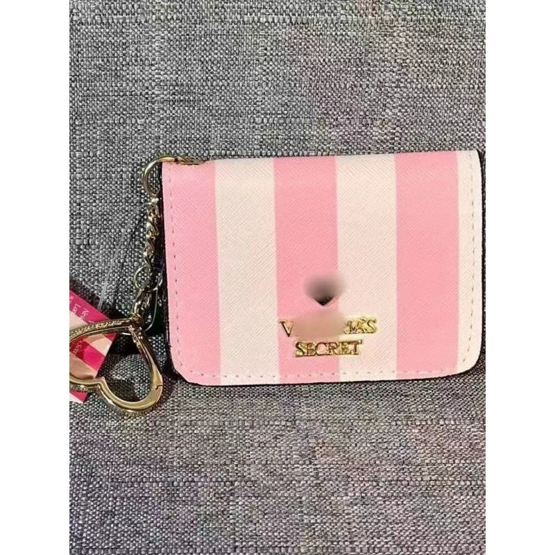 Ультратонкий женский кошелек, короткий стиль, новый нишевый дизайн, изысканный высококачественный небольшой держатель для карт с несколькими слотами для карт.