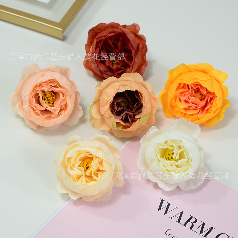精巧な牡丹の花5cmの小さい牡丹の結婚式のテーブルの花は絹布の牡丹の花を飾ります。|undefined