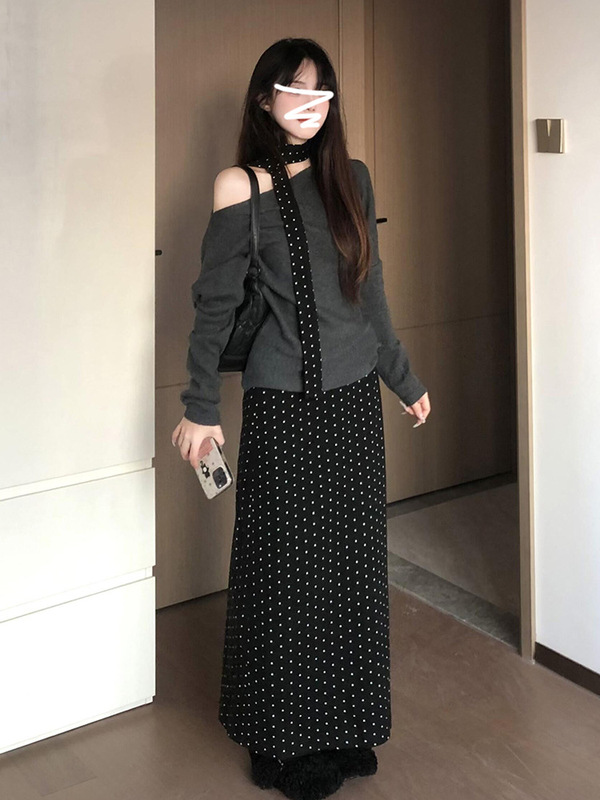 早秋穿搭一整套装露肩毛衣连衣裙子女装秋季2025新款波点长裙显瘦|undefined