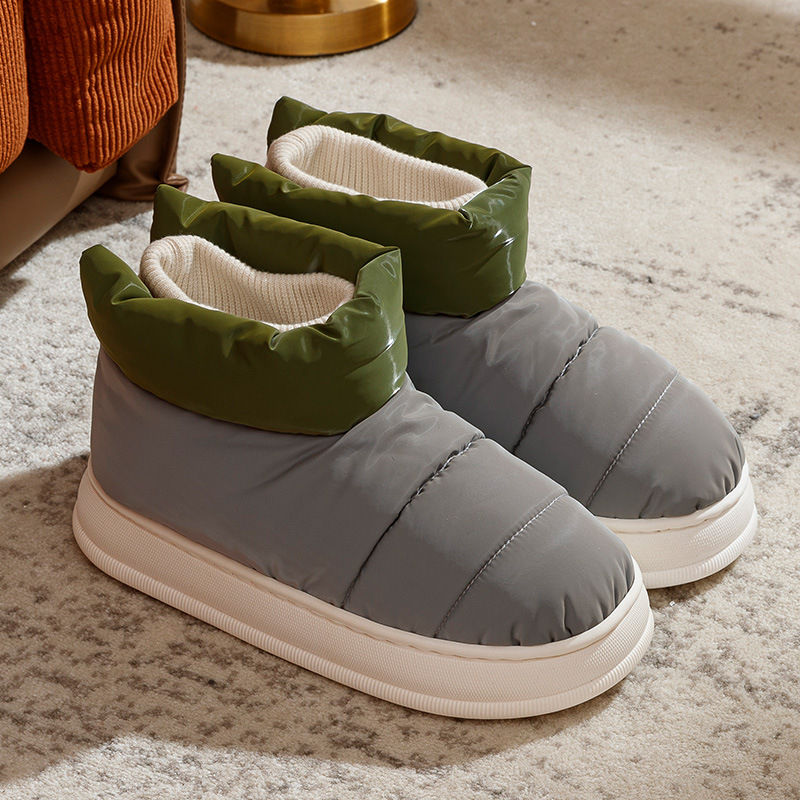 Zapatos de algodón de invierno de alta calidad para mujeres 2024 nuevos tipos de casa caliente con suela gruesa impermeable y antideslizante pareja con botas de nieve para hombres