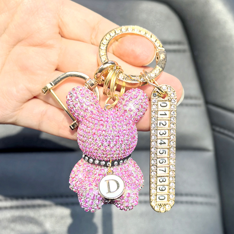 Clavieres de automóviles llenas de dibujos animados conejito llavero letras dibujos animados exquisitos colgantes de llaves de chicas regalos