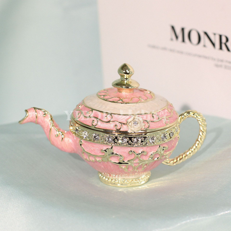 Caja de joyería de color de esmalte de metal Tetera creativa Decoración pequeña Retro chapado en oro Diamante Artesanía pintada a mano Regalo en stock