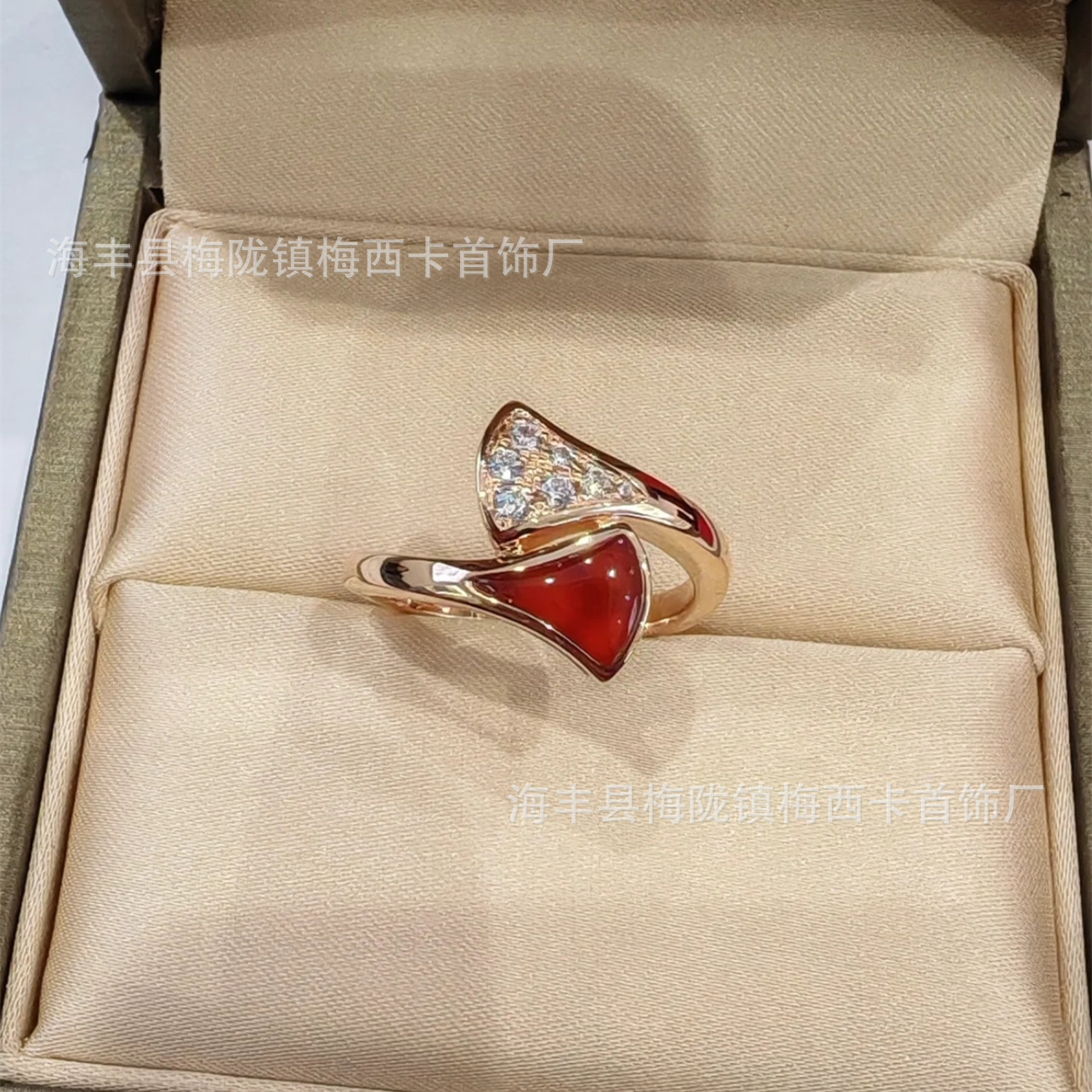 宝家高級扇形リング レディース ライトラグジュアリー 18Kローズゴールドメッキ ニッチデザイン 白蝶貝扇形指輪 インスタ映え