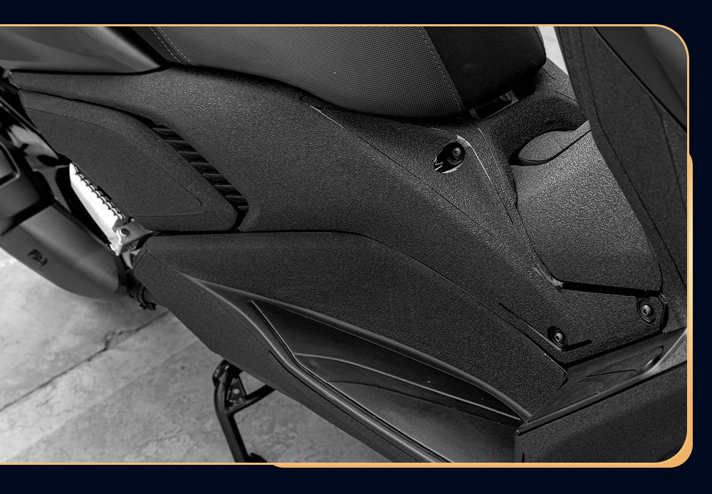 Suitable for 20-26 Models of Yamaha Xmax300 Fuel Tank Stickers, Modified Body Thickened Protective Stickers, Decals, and Film Accessories