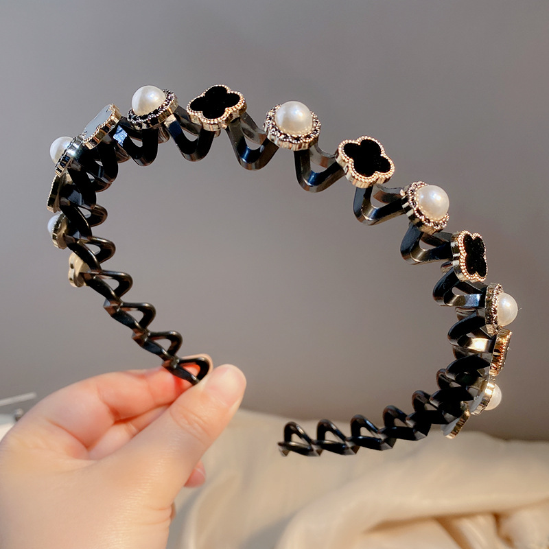 Diadema accesorios para el cabello al por mayor de las mujeres de estilo coreano rhinestone trébol pinza de pelo lindo lavado de cara pelo presionando antideslizante diadema dentada