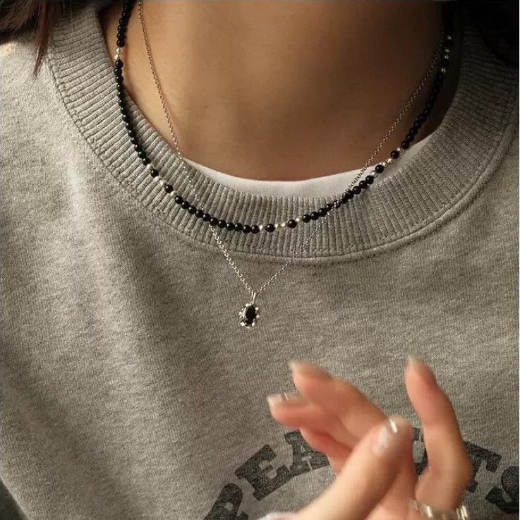 Black Agate Necklace, Personalized and Versatile, Work Clothing Elegant Necklace, Korean Blogger's Same Style Stacked Copper Gold-Plated Clavicle Chain