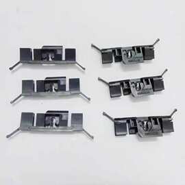 30753989 31304111前档玻璃两侧压条小夹子卡扣适用于S60LV60S60