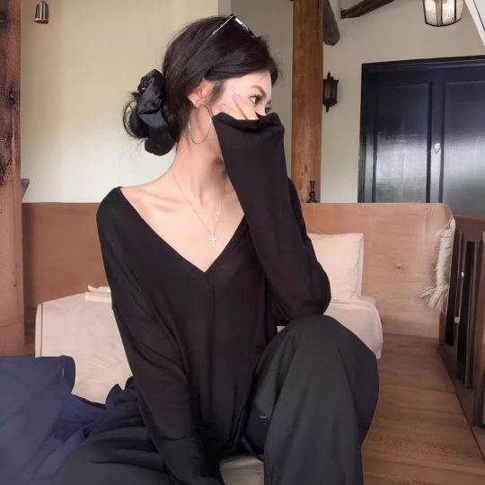 White Thin Micro-transparent V-neck Long-sleeved T-shirt Women's Summer Loose Sun Protection Blouse Casual Lazy Style Overalls