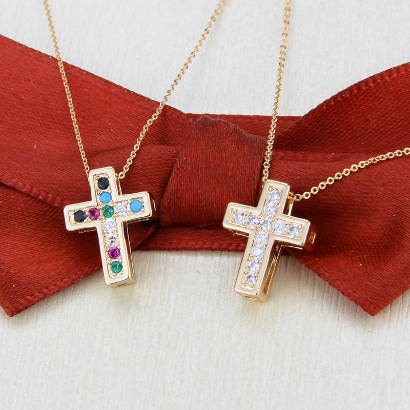 Simple Cross Zirconium Copper Necklace display picture 3