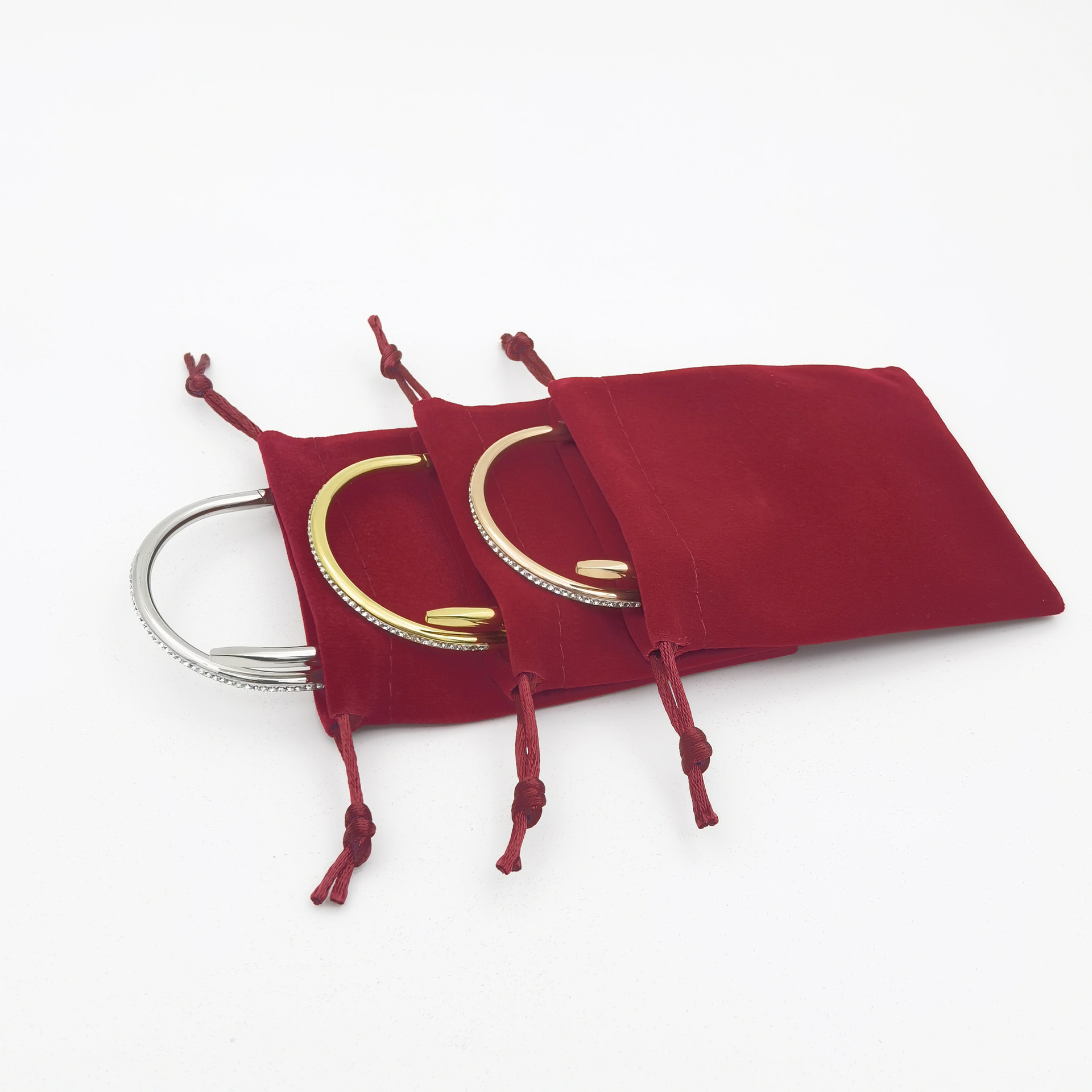 卡家满钻钉子手镯