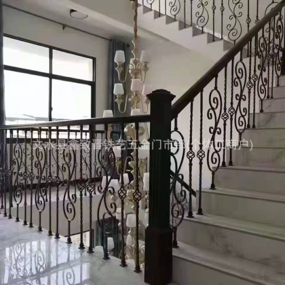 Accesorio Floral de Hierro Forjado para Escalera Modelo 633, Tipo S Soldable y Sólido, para Escalera