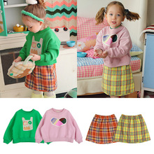 21韩版流行拼色爱心加绒女童卫衣 格子加绒半裙套装 中小女童卫衣