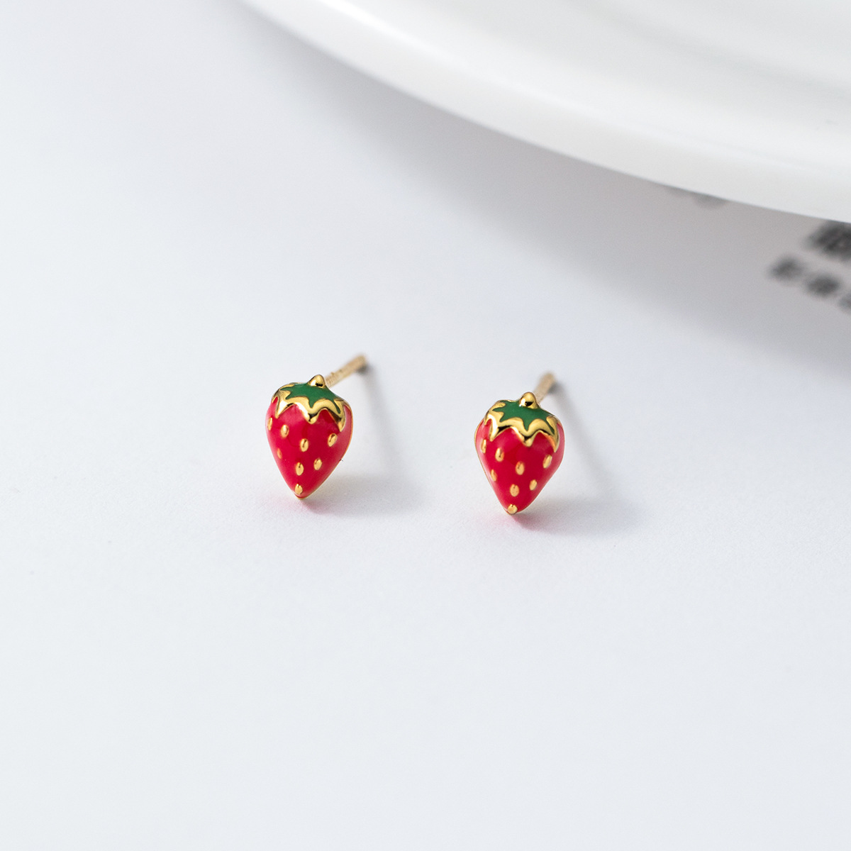 Daily Occasion 1 Pair 925 Sterling Silver Strawberry Ear Studs