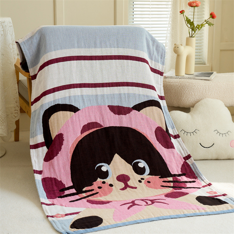 얼굴이 큰 고양이