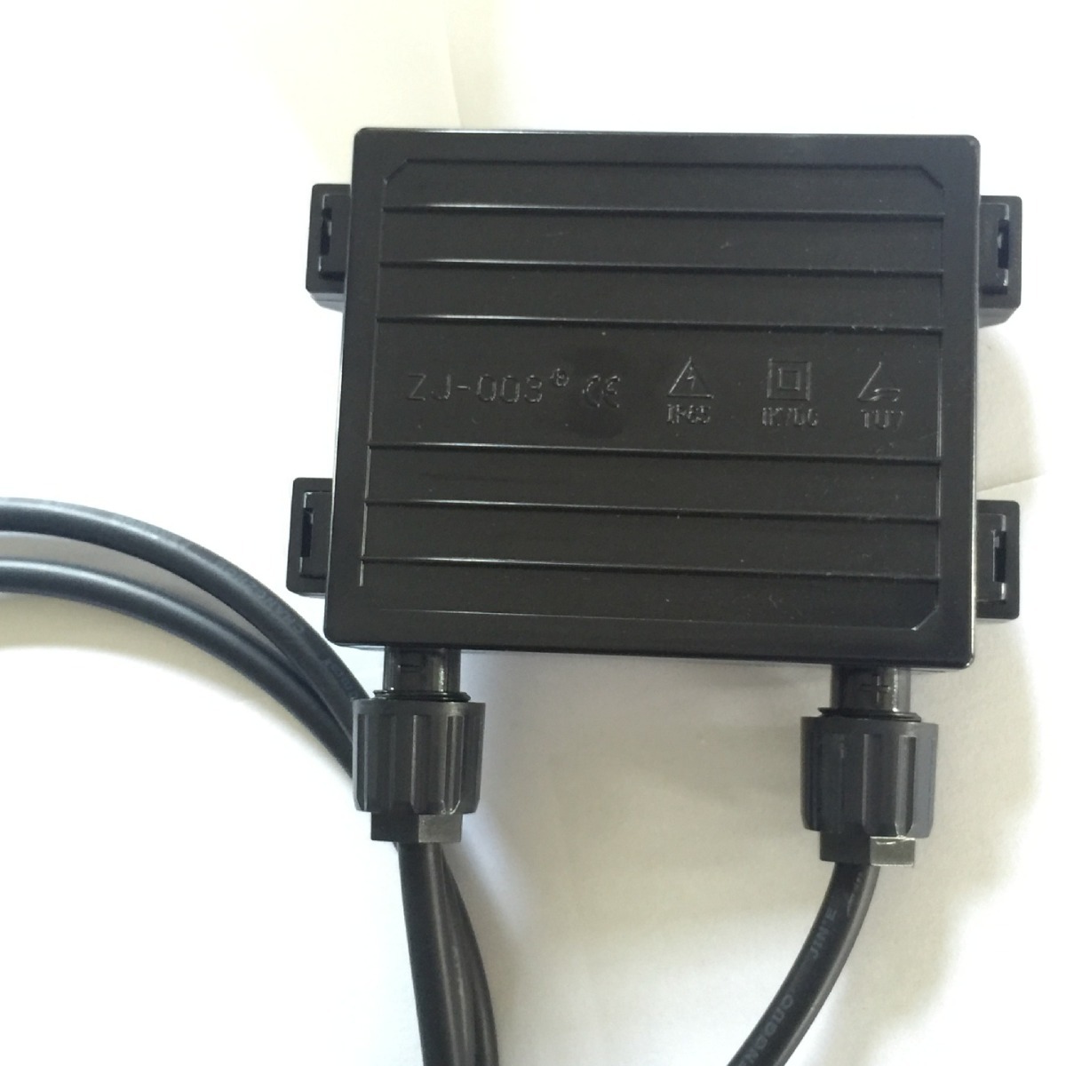 太阳能组件接线盒太阳能电池板防水接线盒光伏接线盒太阳能防水盒