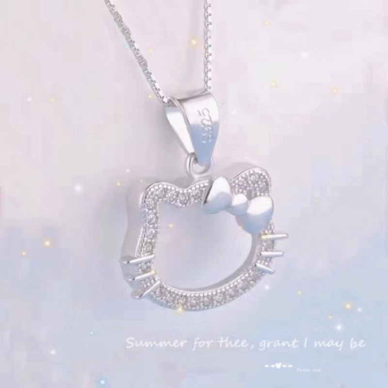 Hello Kitty Necklace Image 2