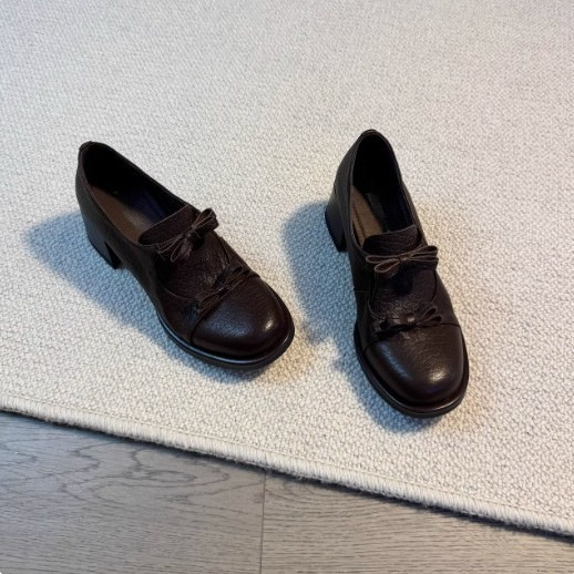 Women's Leather Loafers With Elephant Pattern And Chunky Heels_voghion.com